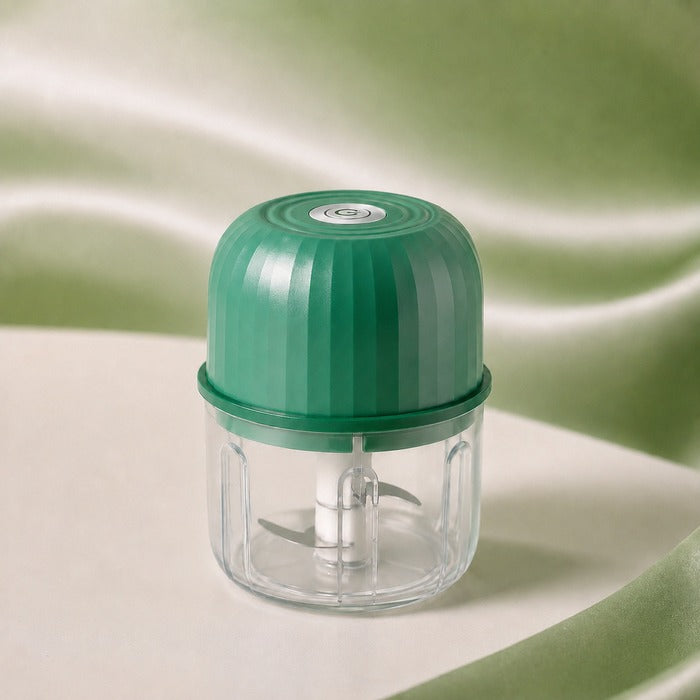 Wireless Mini Chopper for Garlic, Onion and Herbs in Seconds