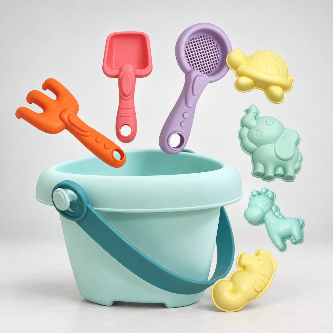 Thrives Outdoor | Sandrift Castle-Shaped Sand Bucket with Tools