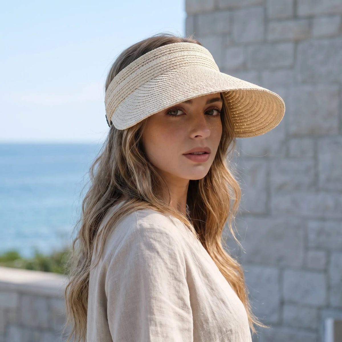 Women's rollable visor with wide brim and open crown design for summer wear