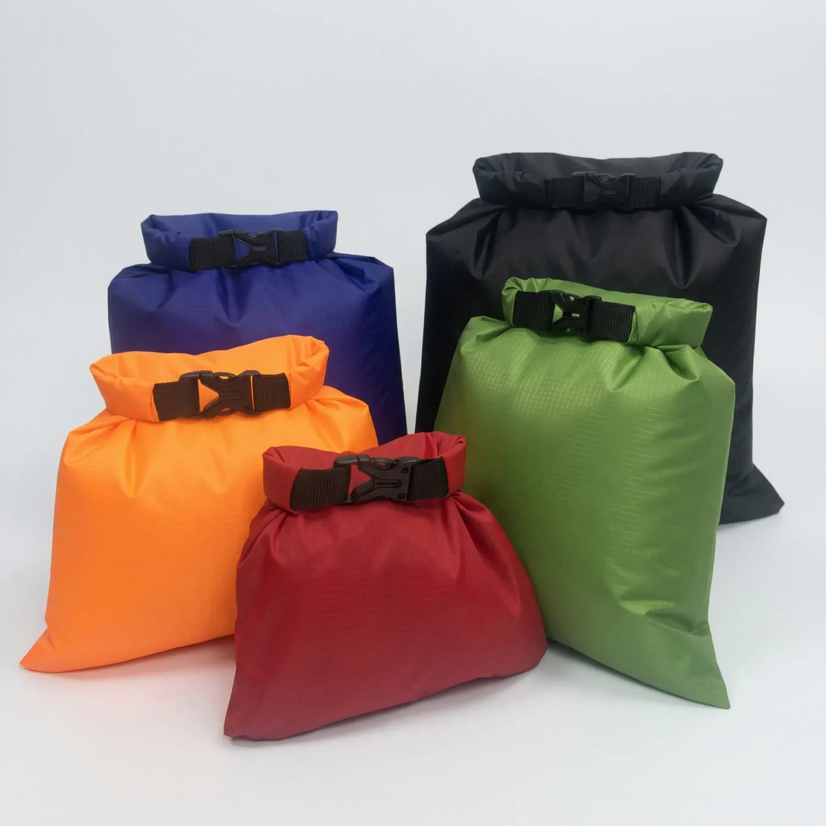 Roll top waterproof dry sacks set with quick-attach clip