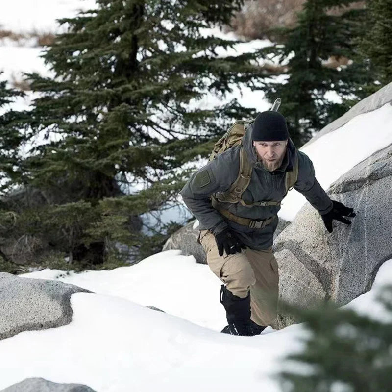 Tactical cargo trousers with fleece lining and water-repellent outer