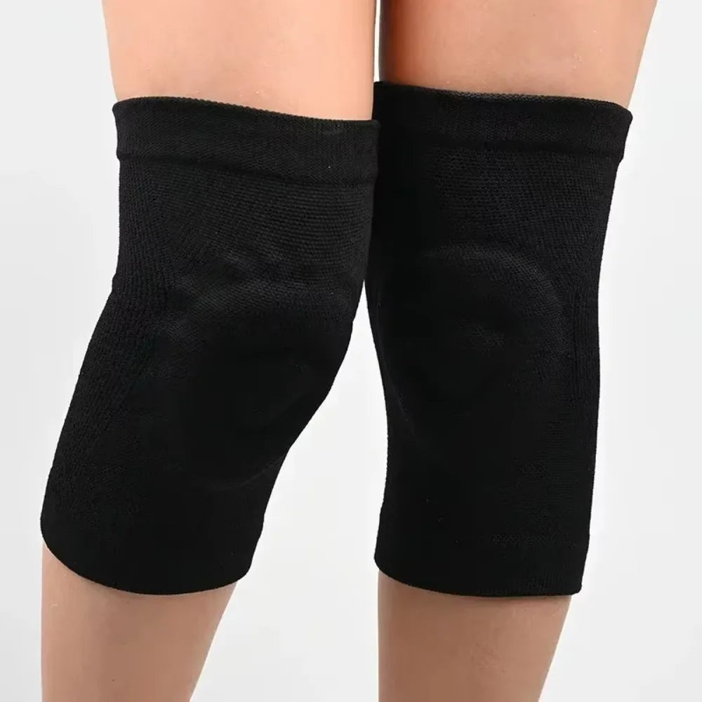 Slim cushioned knee sleeve for sports and joint support