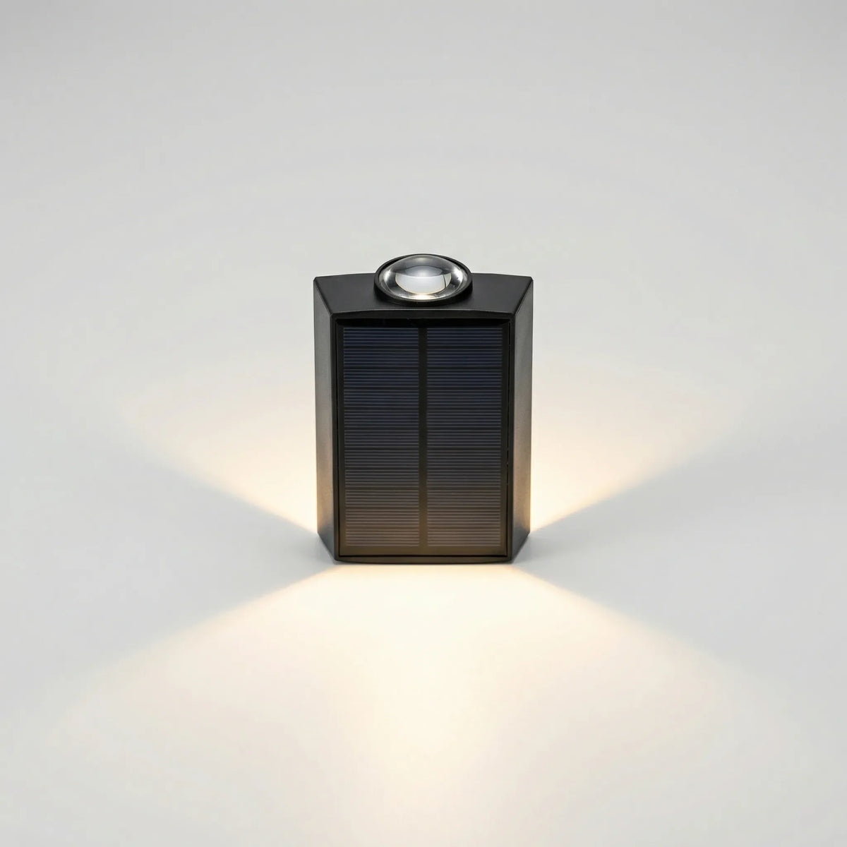 Solar-powered outdoor wall light with dual up-down beam pattern