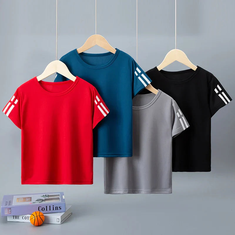 Kids quick-drying short sleeve t-shirt with sporty sleeve stripes