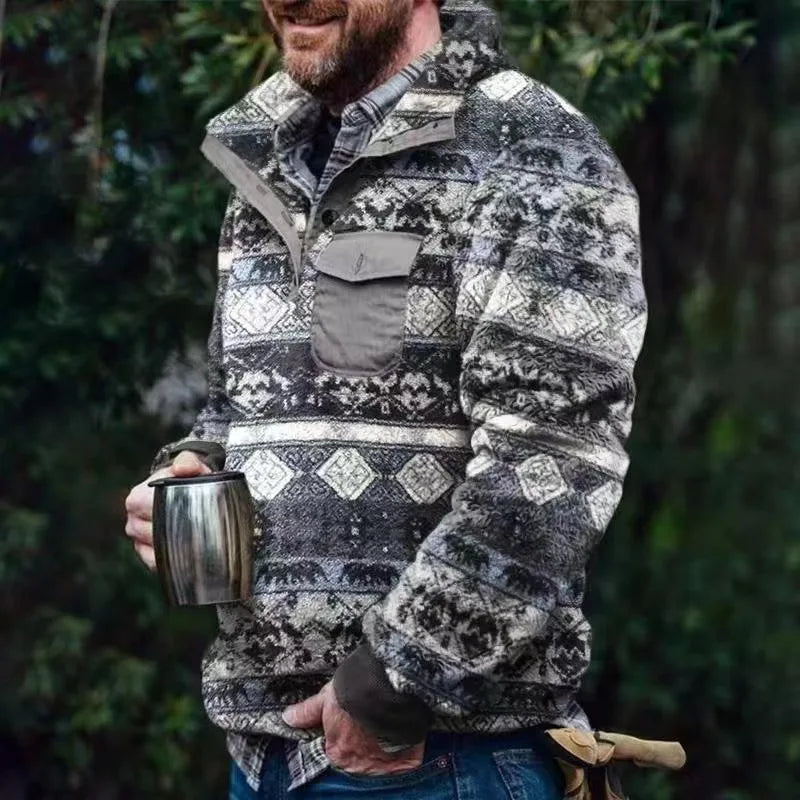 Long-sleeve fleece hoodie with classic pattern and chest pocket