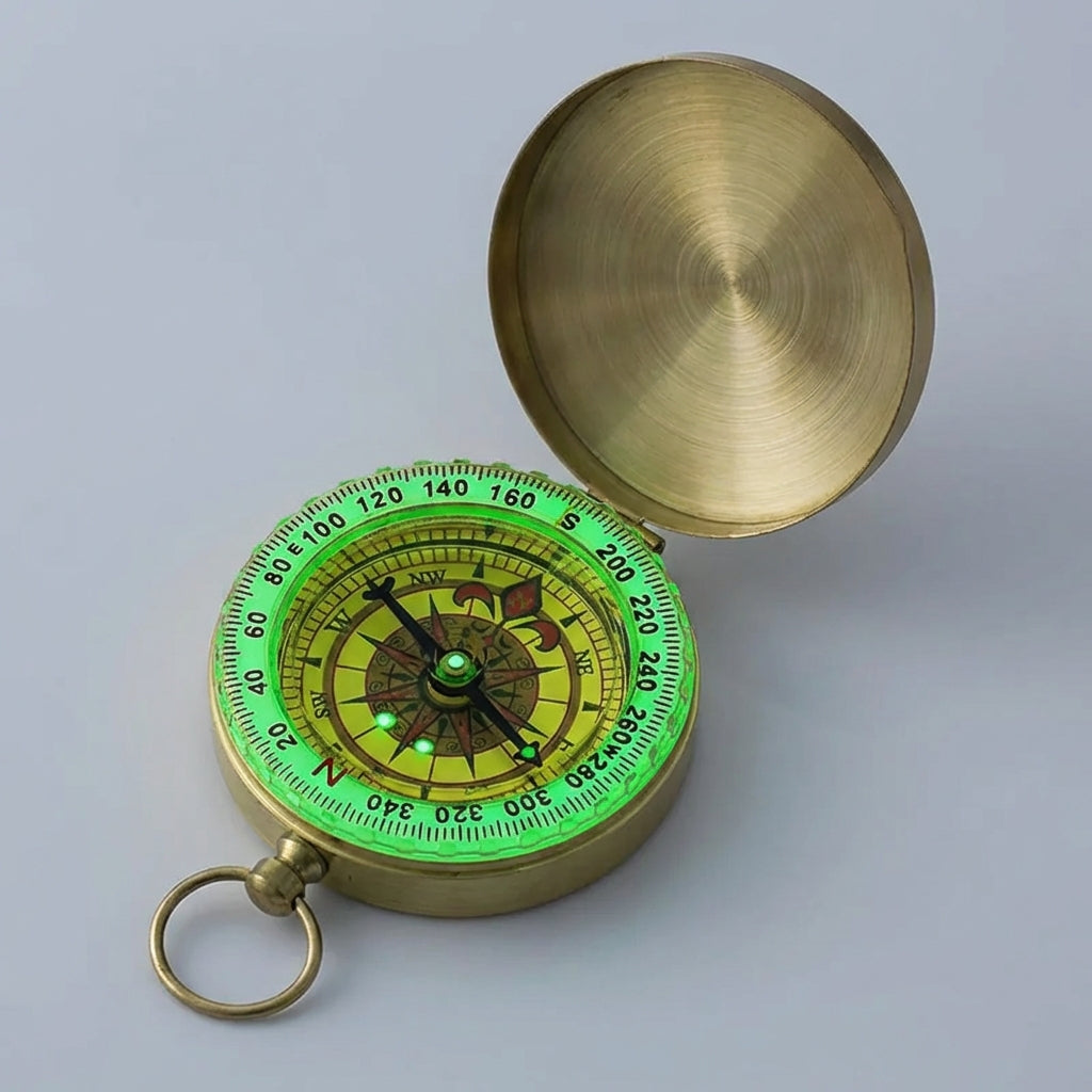 Pocket flip compass with luminous markings and protective cover