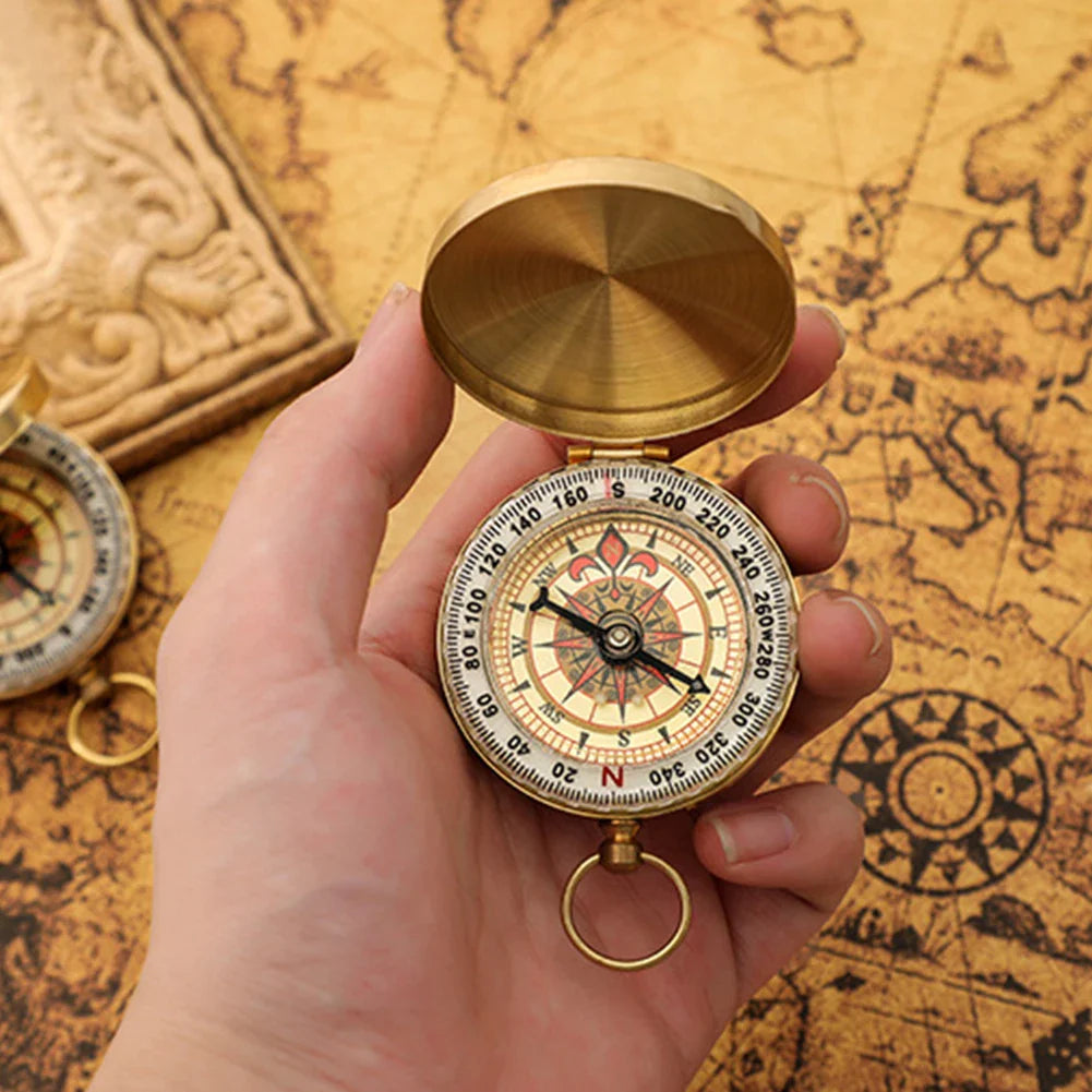 Pocket flip compass with luminous markings and protective cover