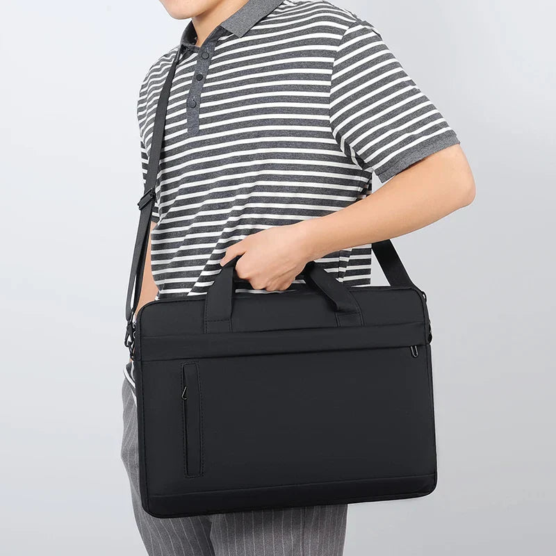 Laptop carry bag with padded compartment and adjustable strap