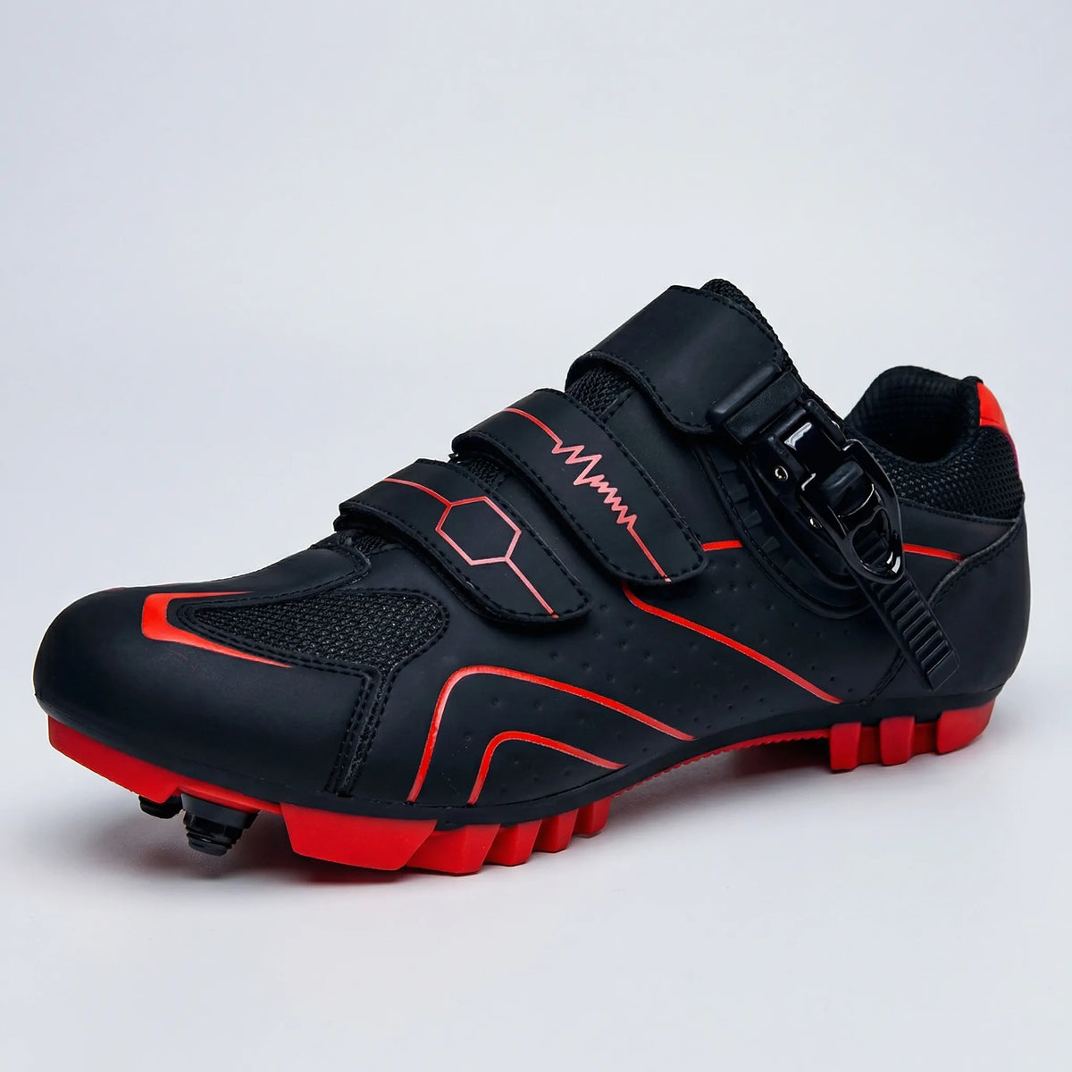 Men's MTB cycling shoe with SPD cleat compatibility and ratchet buckle