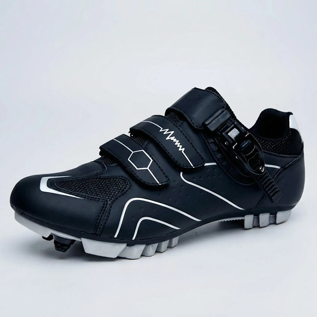 Men's MTB cycling shoe with SPD cleat compatibility and ratchet buckle