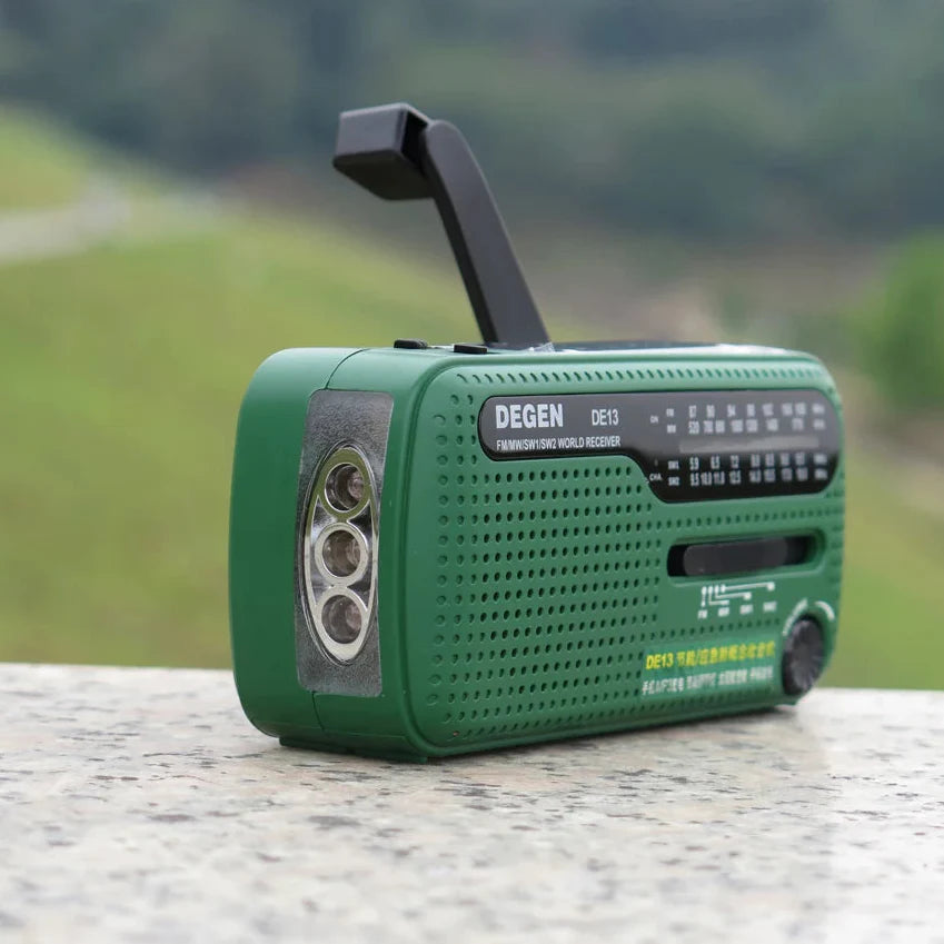 Hand crank emergency radio with built-in torch and USB charger