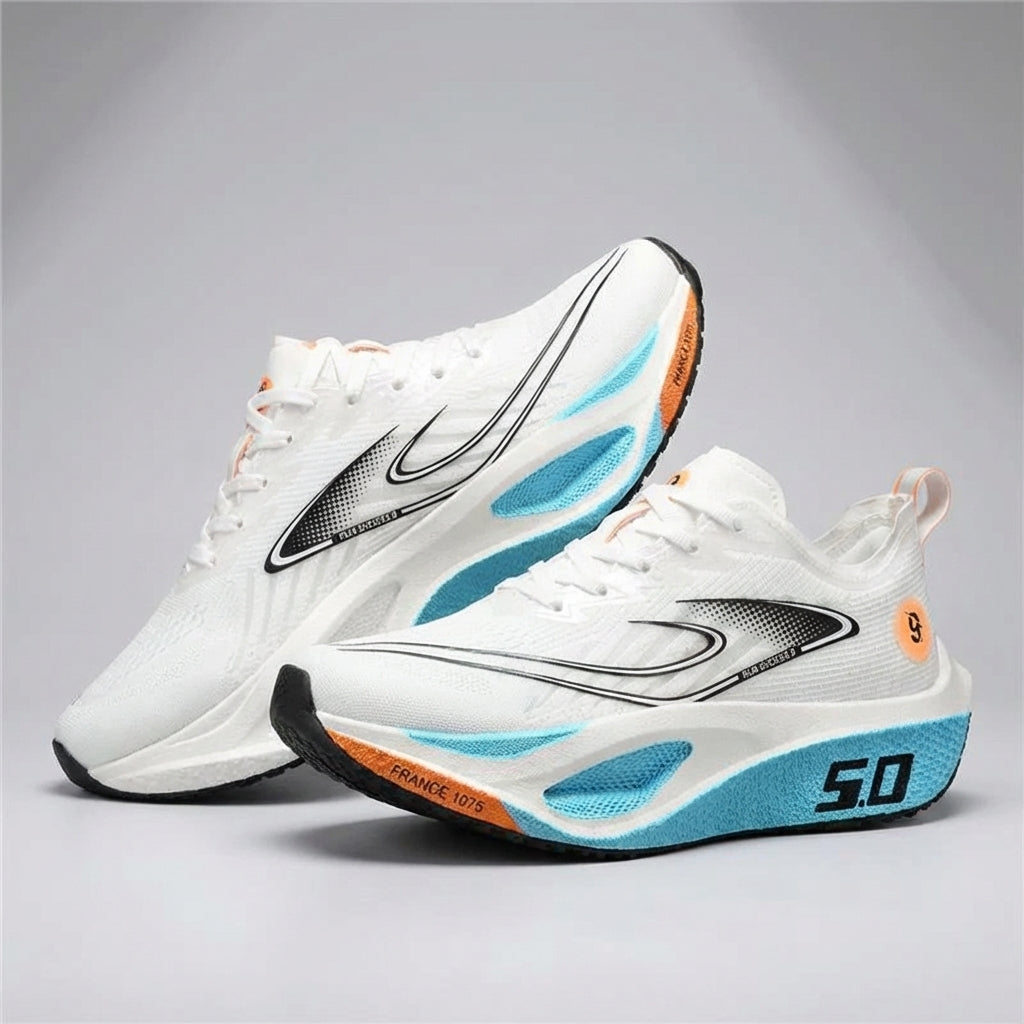 Lightweight running shoes with air cushion and breathable mesh upper