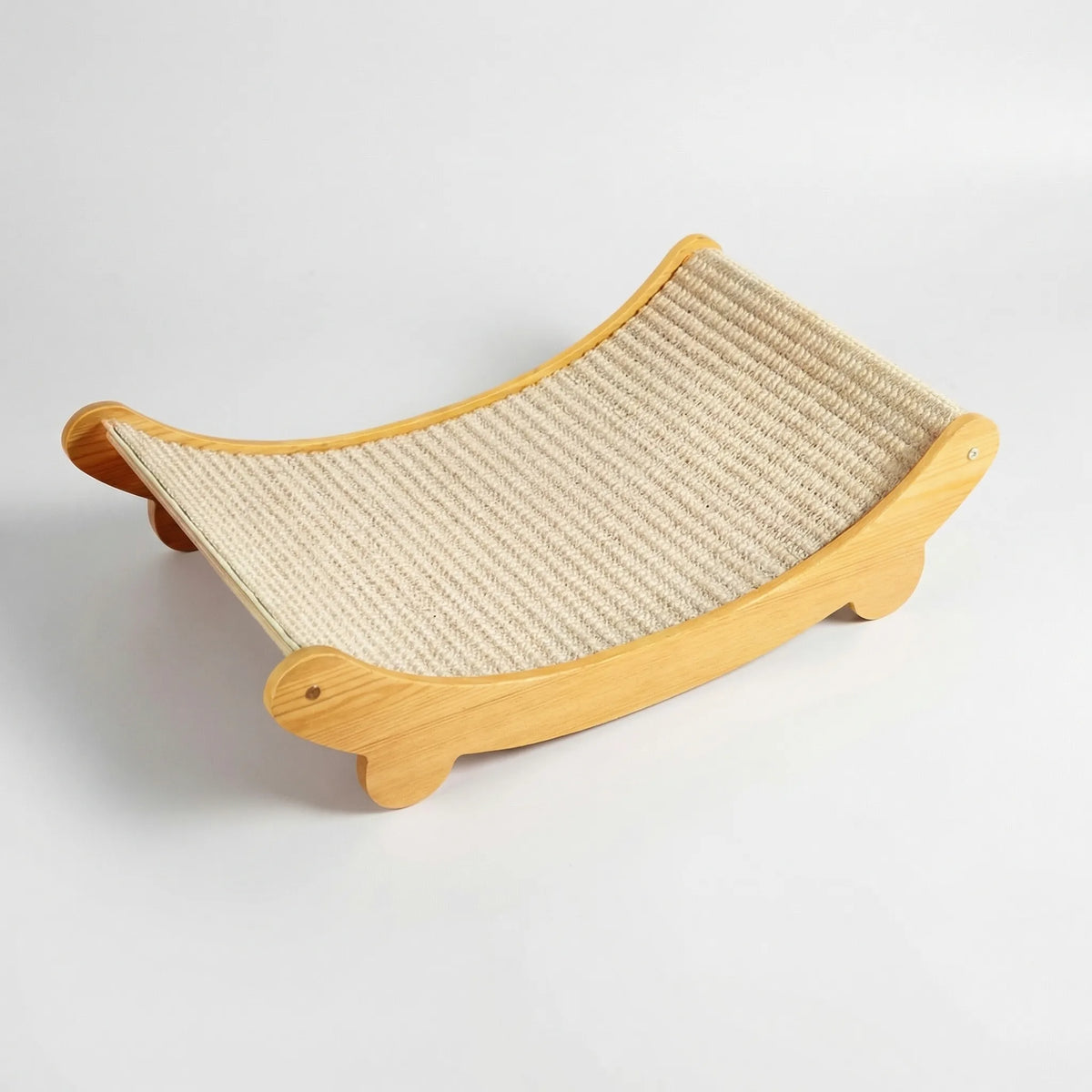 Sisal cat scratching pad with curved nest design for sleeping and claw use