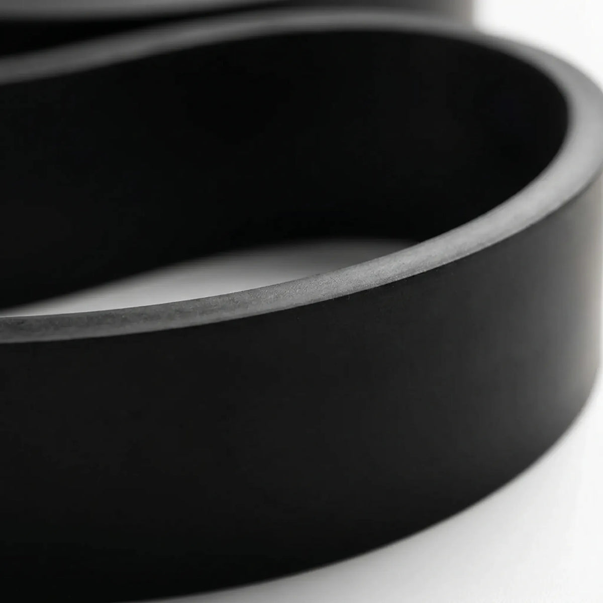 Heavy-duty resistance loops with four progressive tension levels for home gym training