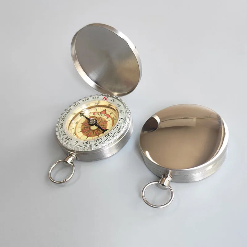 Flip pocket compass with luminous dial and protective cover