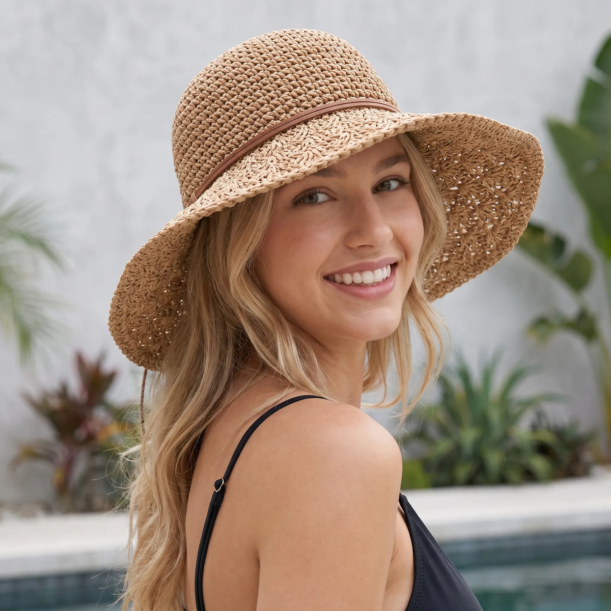Women's wide brim summer hat with woven texture and shapeable brim