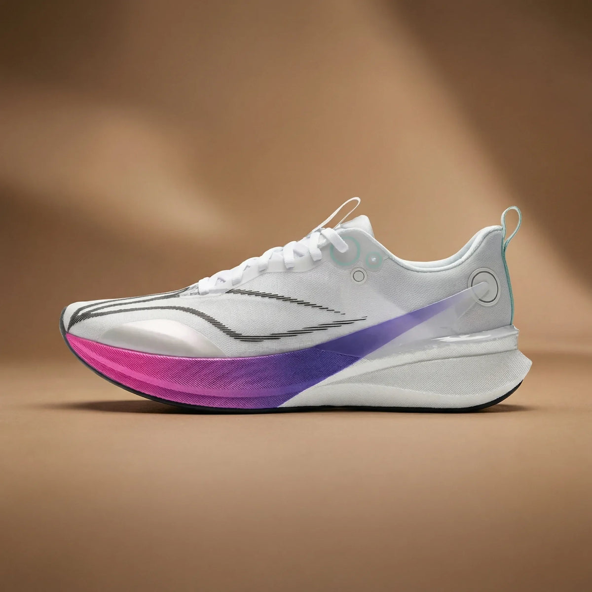 Men's racing shoes with anti-slip sole and responsive BOOM FIBER cushioning