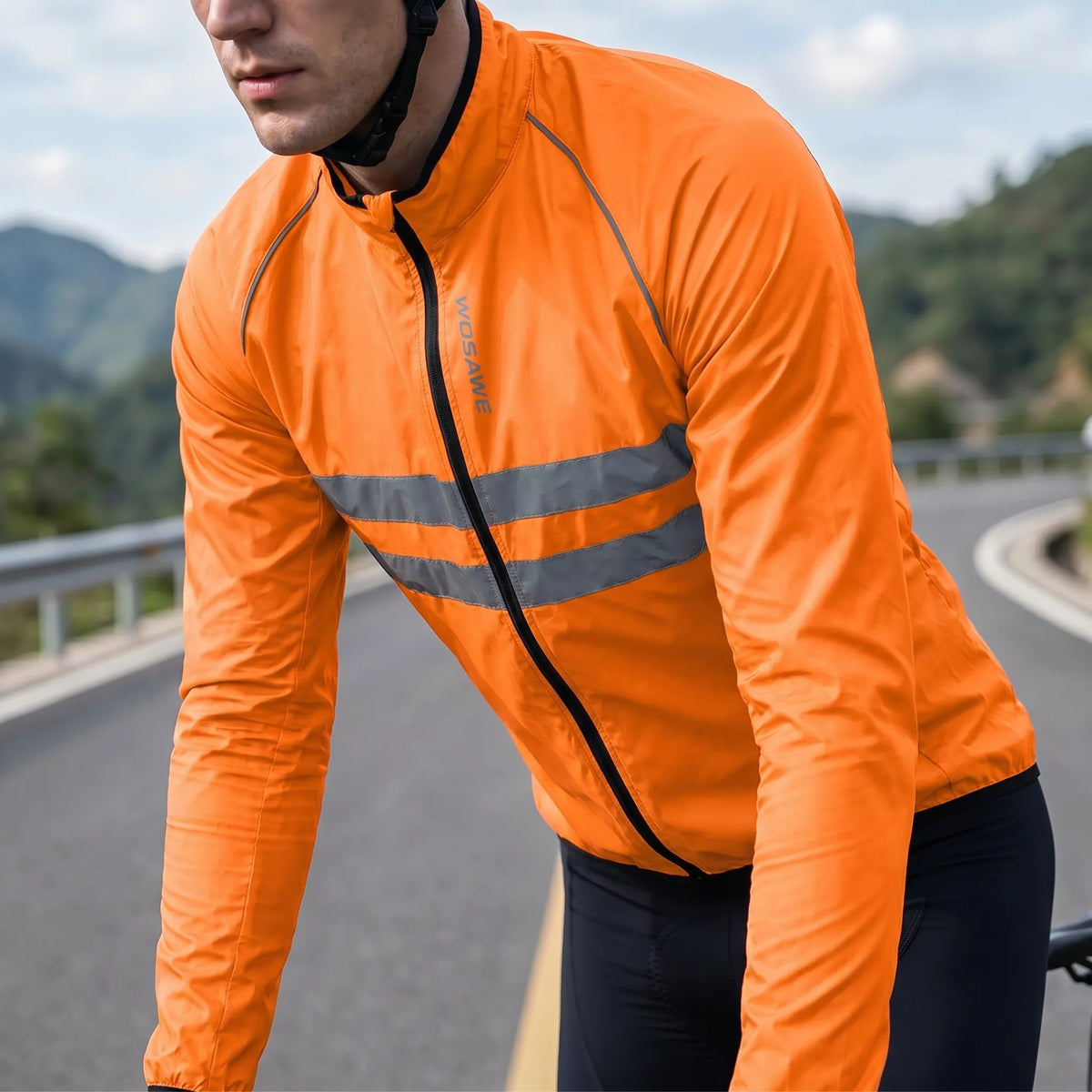 Lightweight cycling windbreaker with reflective stripes and wind-resistant shell