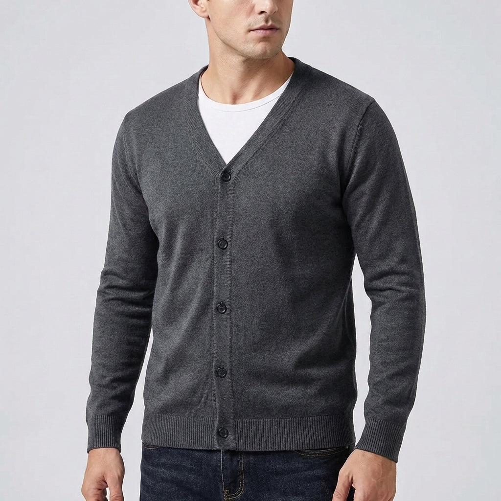 Men's slim fit V-neck cardigan in lightweight knit with button front