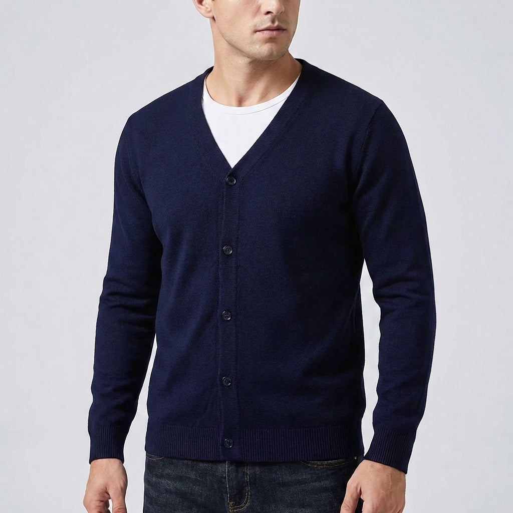 Men's slim fit V-neck cardigan in lightweight knit with button front