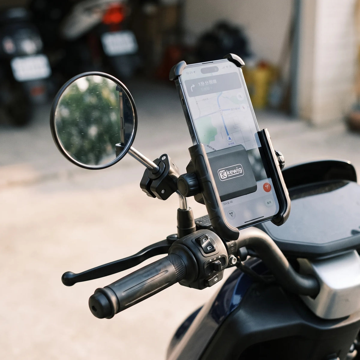 Thrives Outdoor | Dynac Handlebar Mounted Rotating Phone Cradle