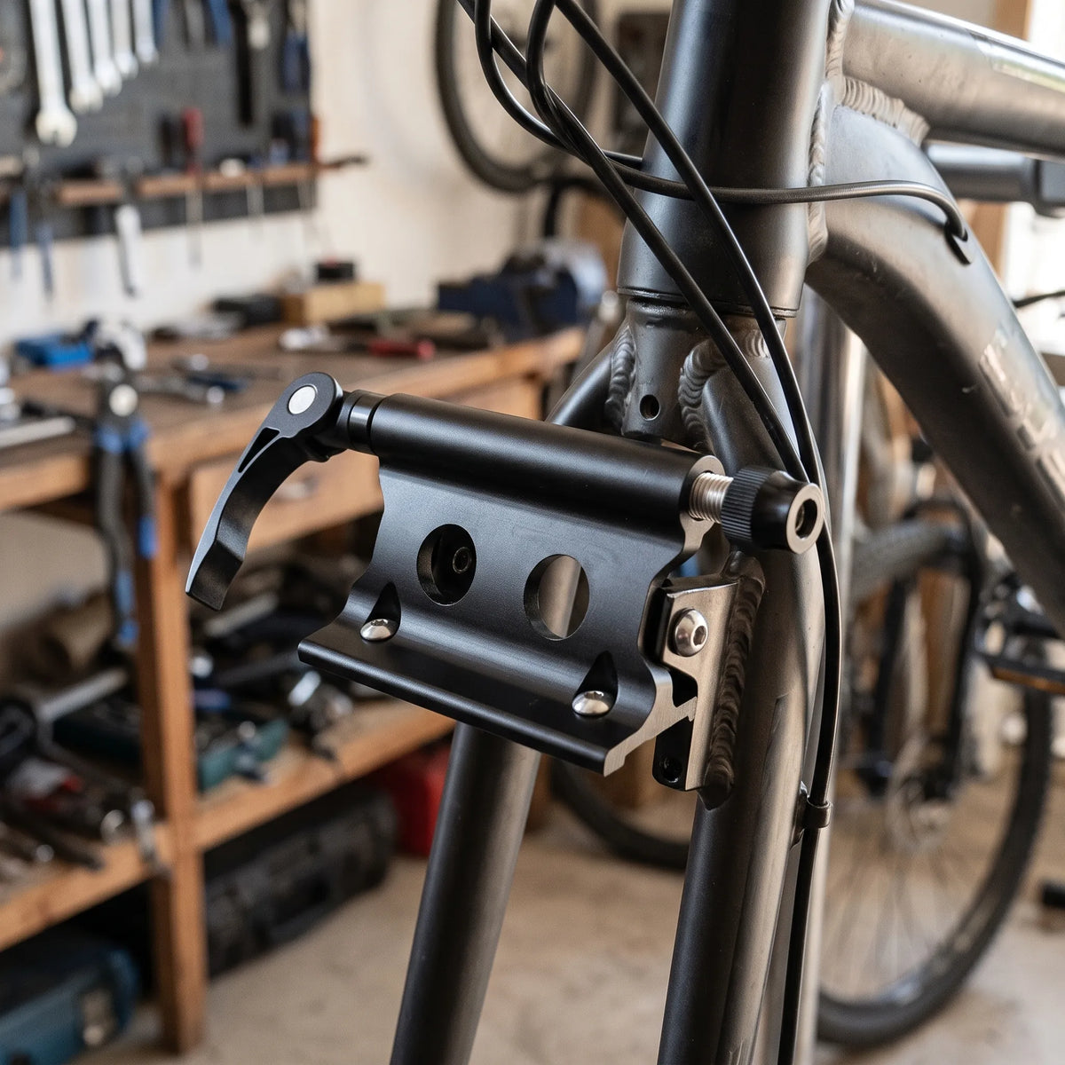 Thrives Outdoor | Forgidon Quick Release Bicycle Fork Roof Mount