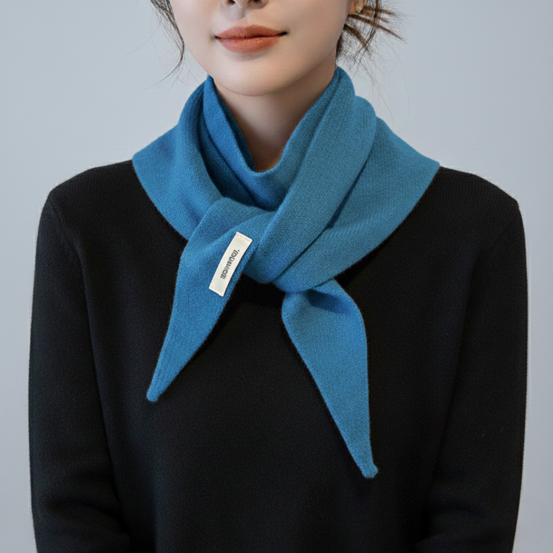 Thrives Outdoor | Wool Knit Triangular Scarf
