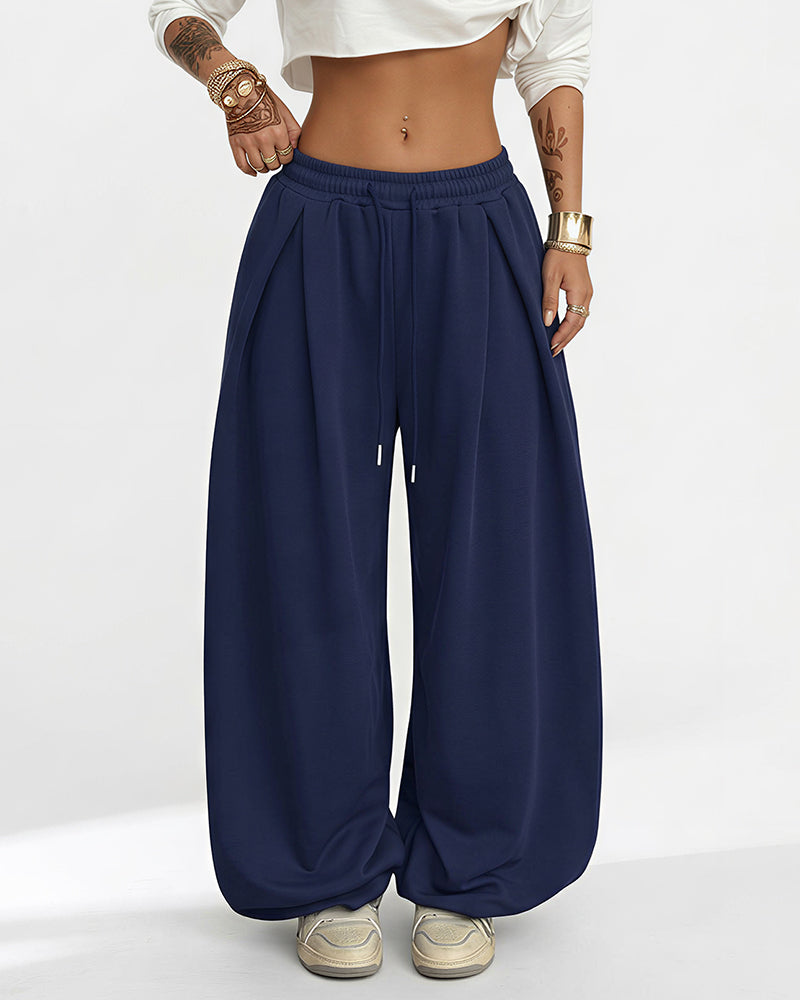 The Sculpted Street Pleated Baggy Sweats