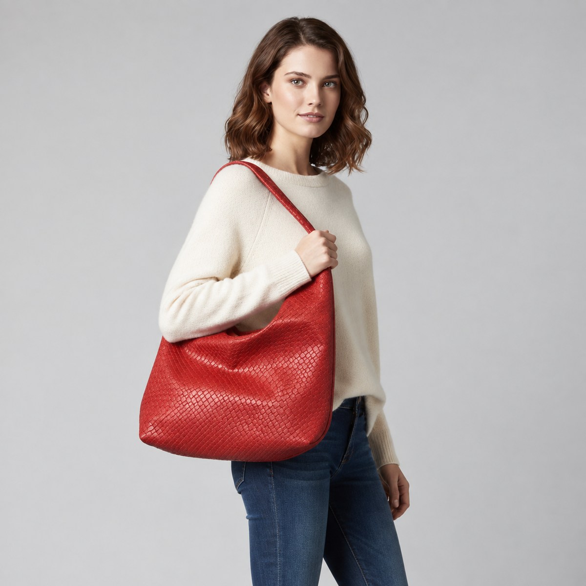 Thrives Outdoor | Large Crescent Shoulder Bag