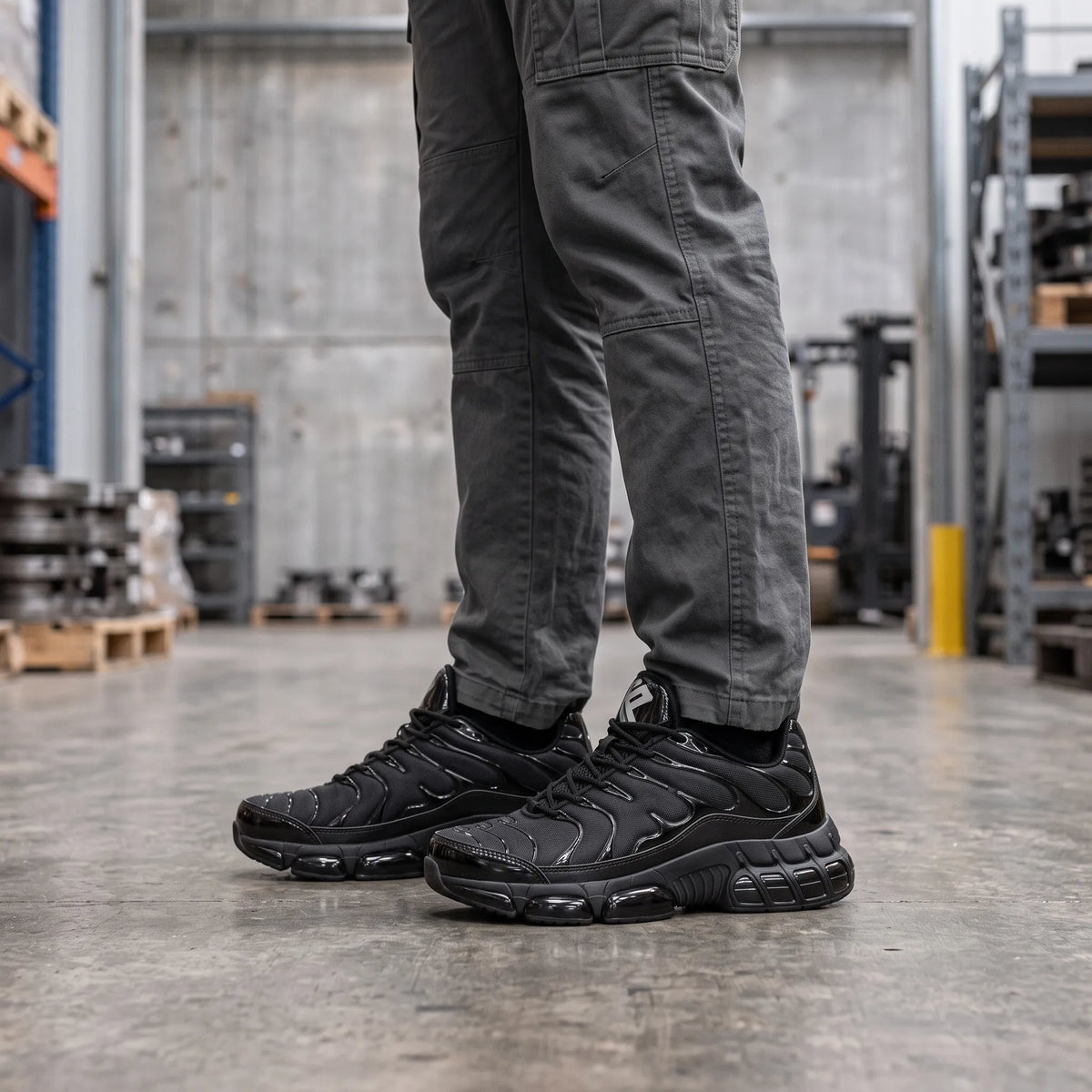 Job Site Debris Defence Low Profile Safety Sneakers