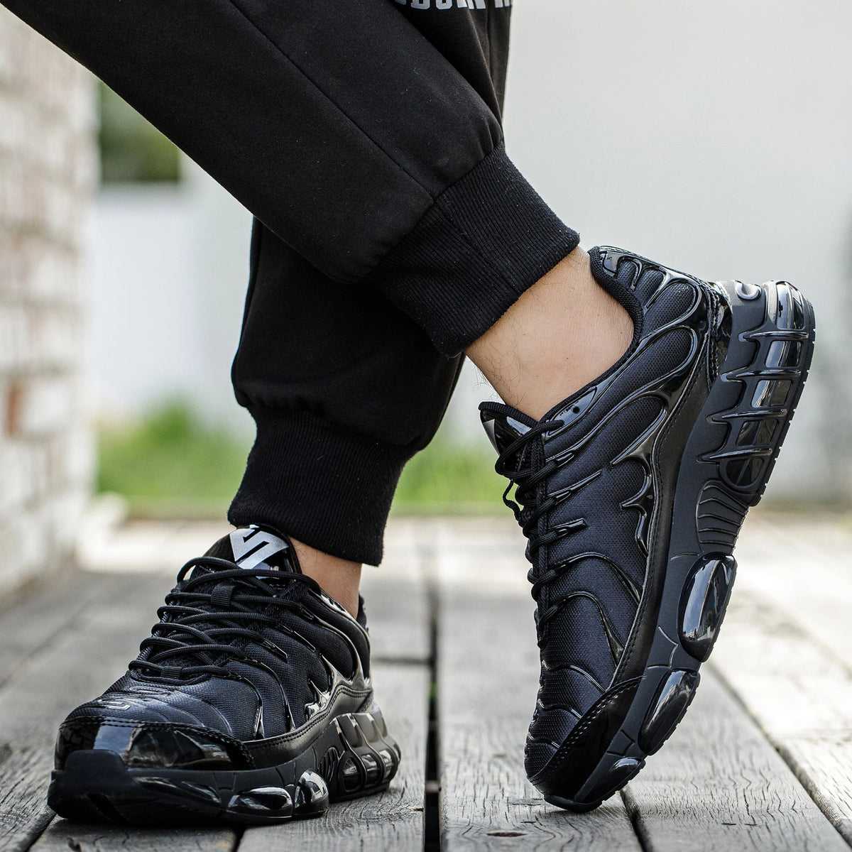 Low Profile Anti Fatigue Safety Sneakers