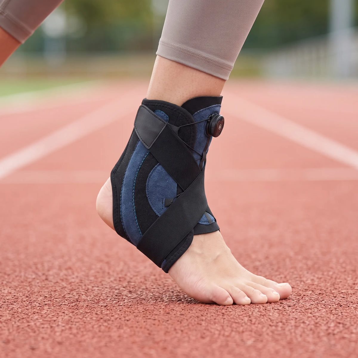 Match Ready Dial Fit Lateral Ankle Support