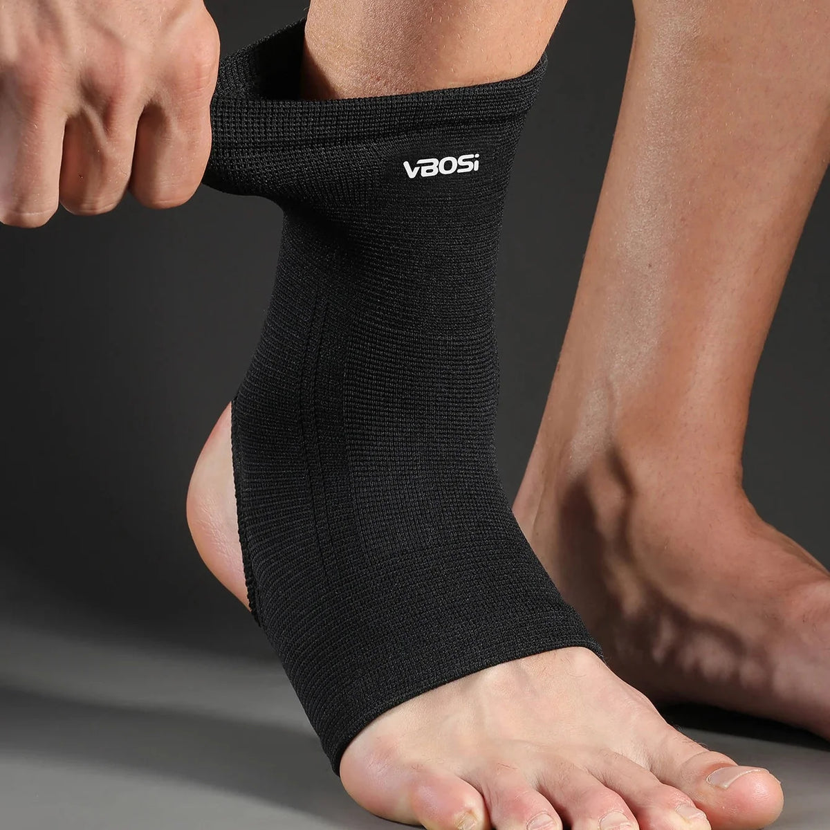 Open heel ankle sleeve with breathable stretch design for lightweight support