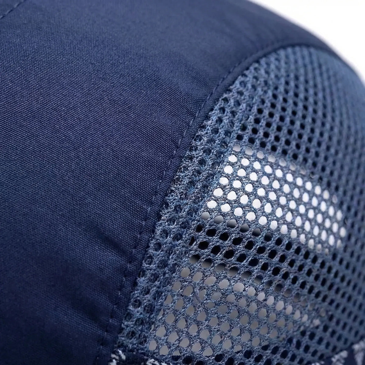 Lightweight men's baseball cap with breathable mesh panels and adjustable rear strap