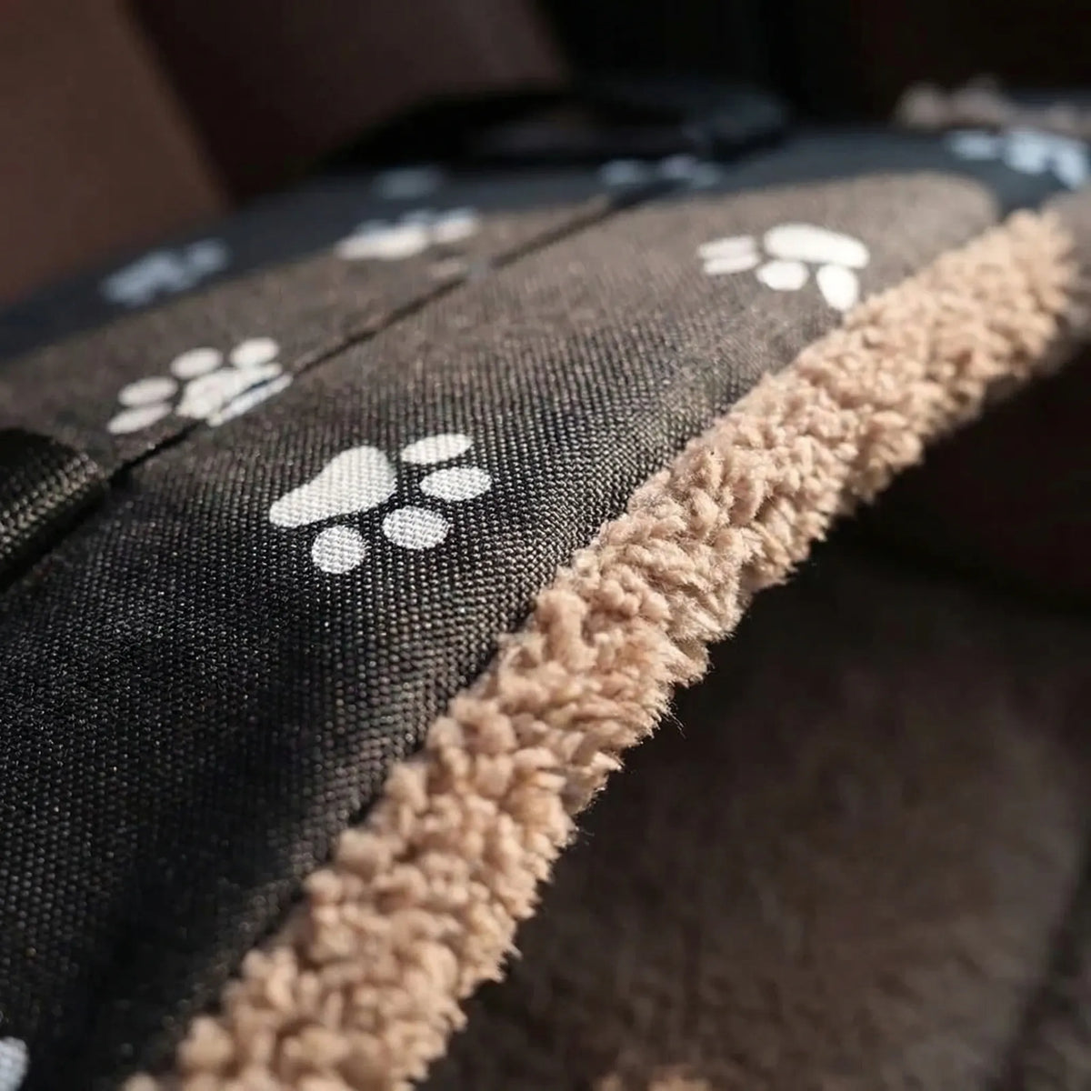 Padded centre console pet carrier for small dogs and cats in car