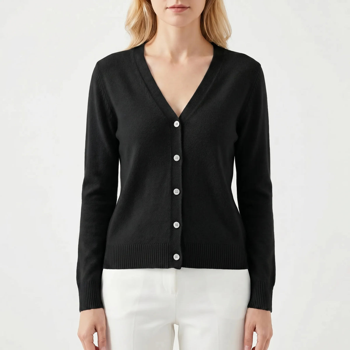 Women's V-neck button cardigan in fine knit with relaxed fit