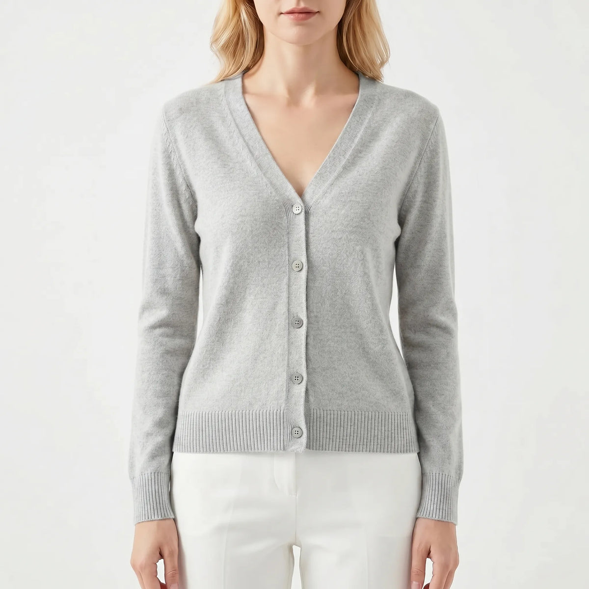 Women's V-neck button cardigan in fine knit with relaxed fit