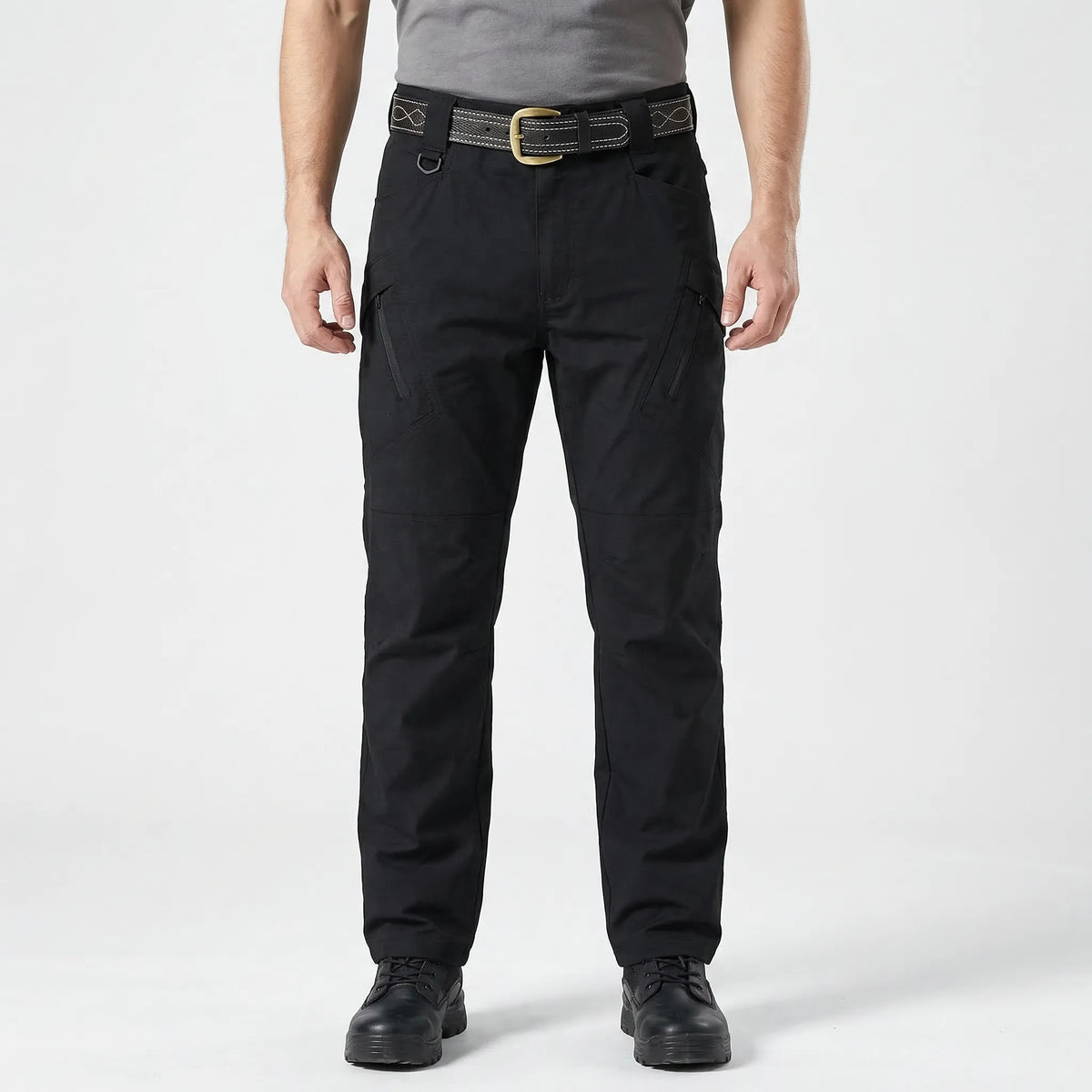 Tactical cargo trousers with multiple pockets and water-repellent fabric