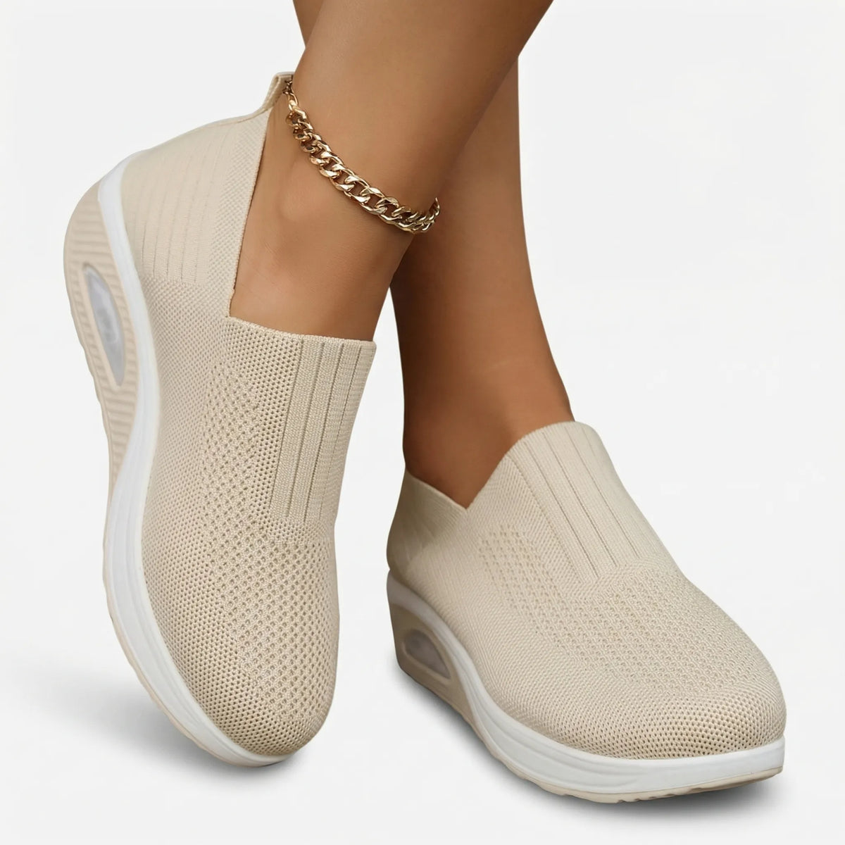 Women's slip-on wedge heel sneaker with air-cushioned sole non-slip
