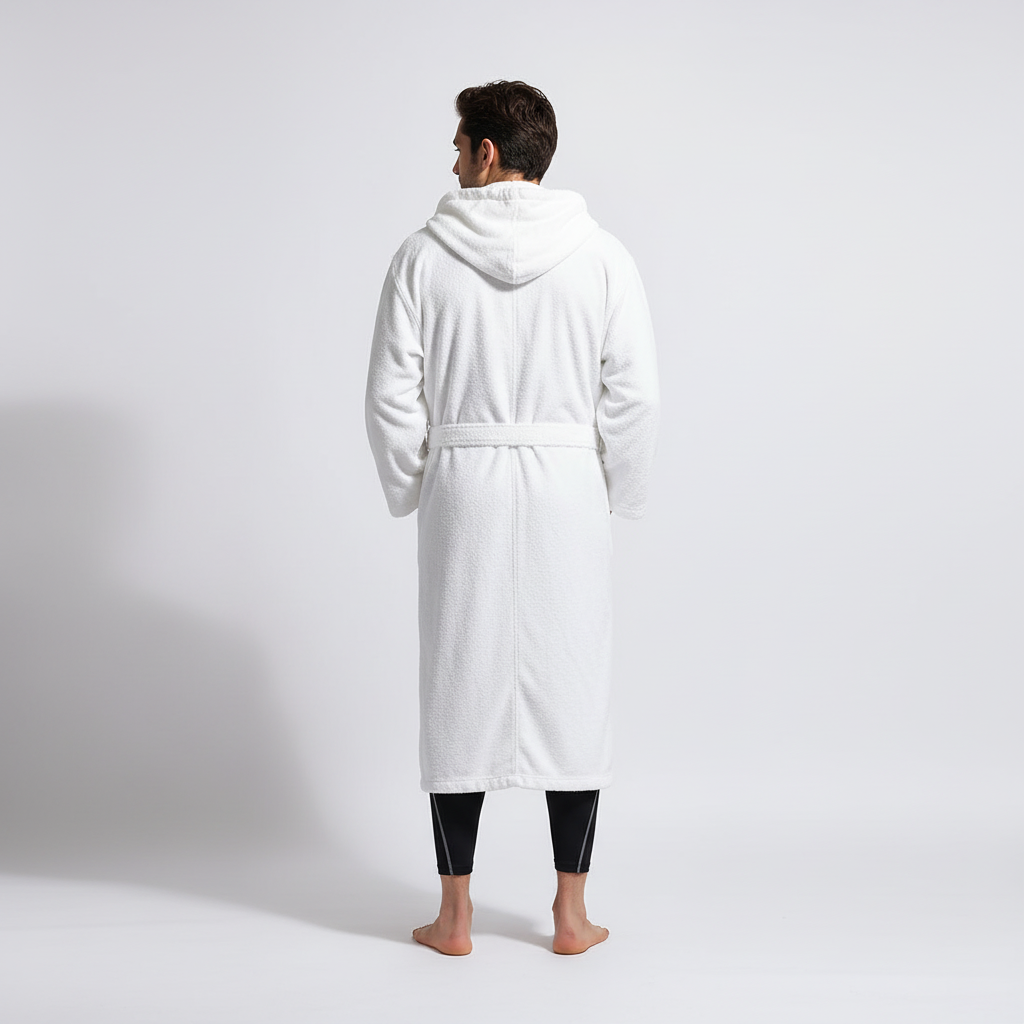 Long hooded bathrobe with absorbent fabric and deep pockets