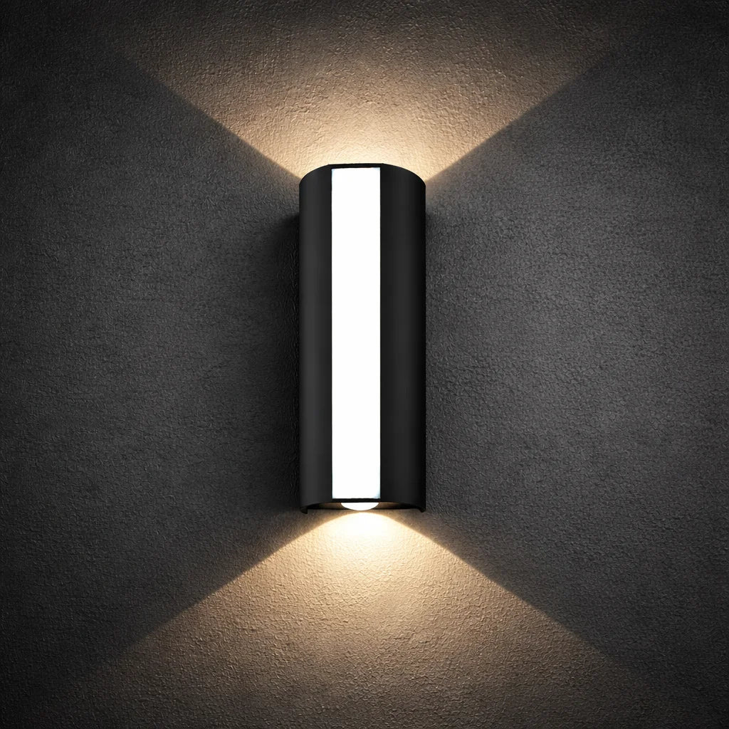 Weatherproof outdoor wall-mounted LED light with IP66 rating