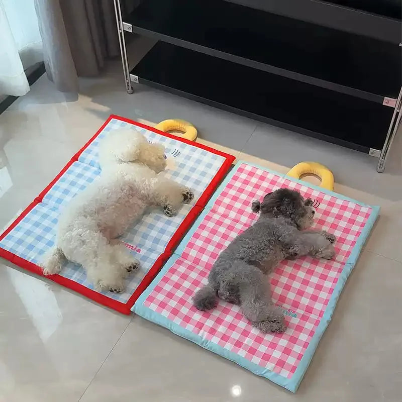 Plaid cooling mat for dogs and cats with cool-to-touch surface