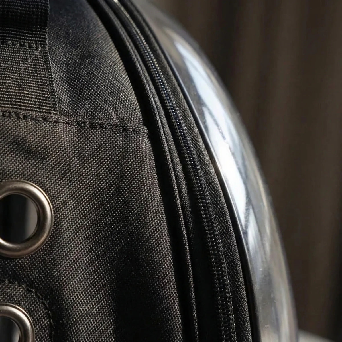 Cat carrier backpack with transparent panoramic dome and ventilation ports