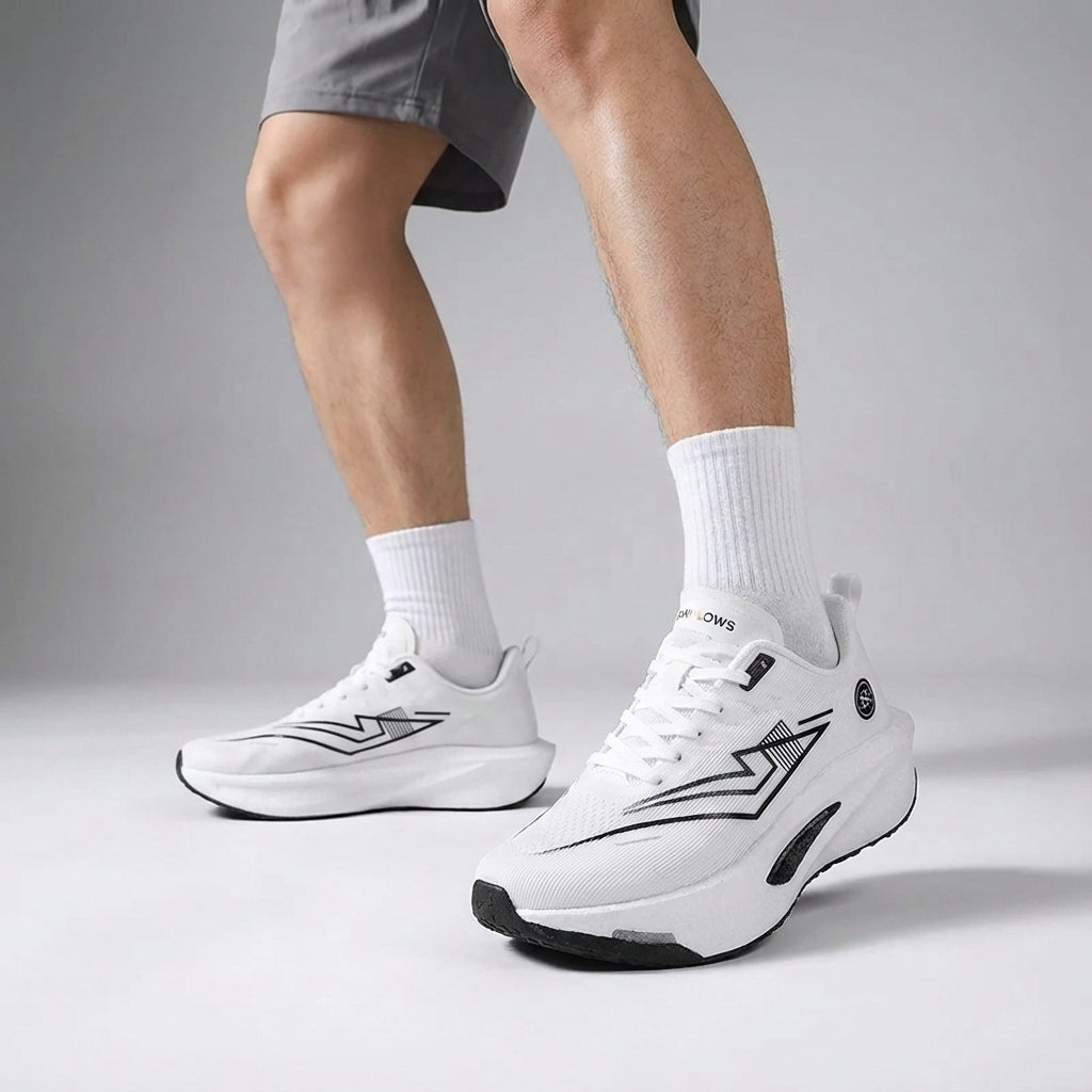 Lightweight breathable running shoes with non-slip sole and soft cushioning