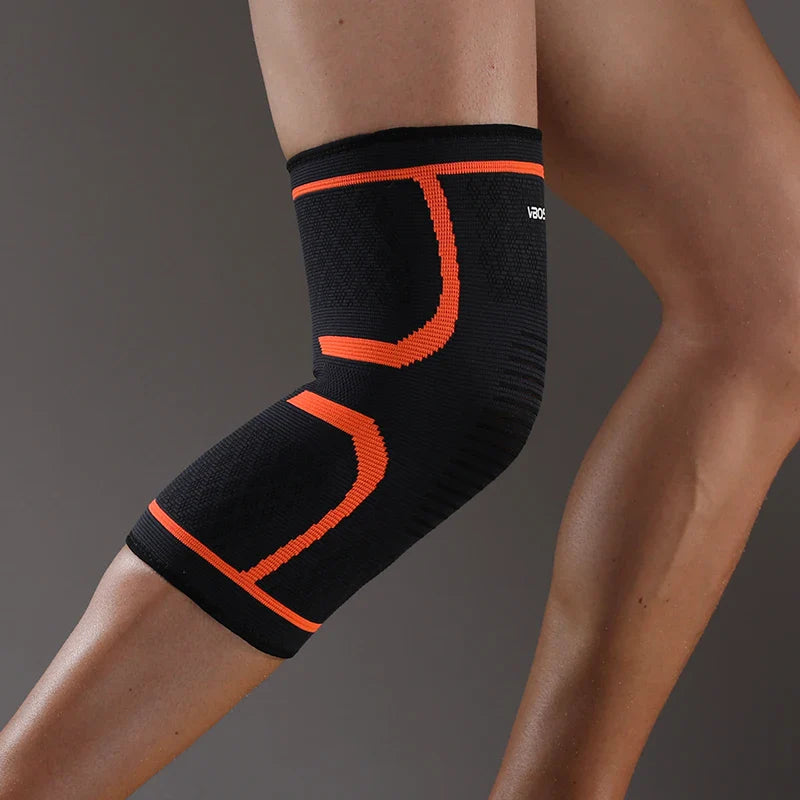 Compression knee support sleeve with stabilising support and breathable design
