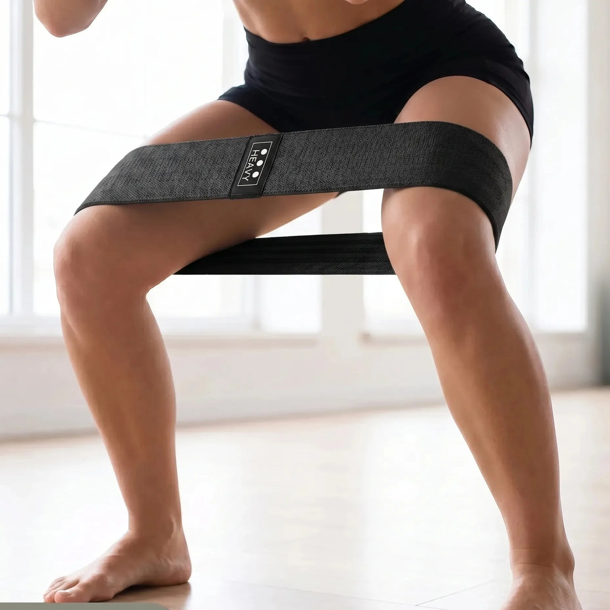 Long fabric resistance band with continuous loop design for full body workouts