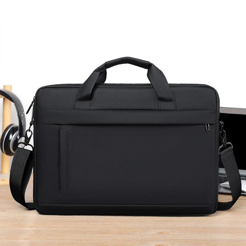 Laptop carry bag with padded compartment and adjustable strap
