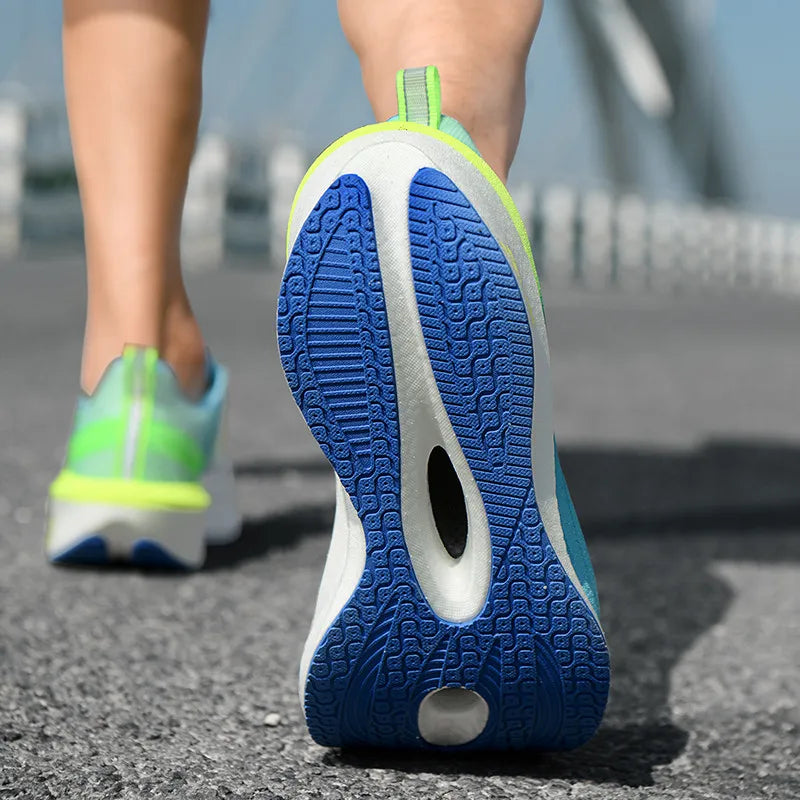 Low profile running trainers with breathable mesh upper and cushioned stability sole