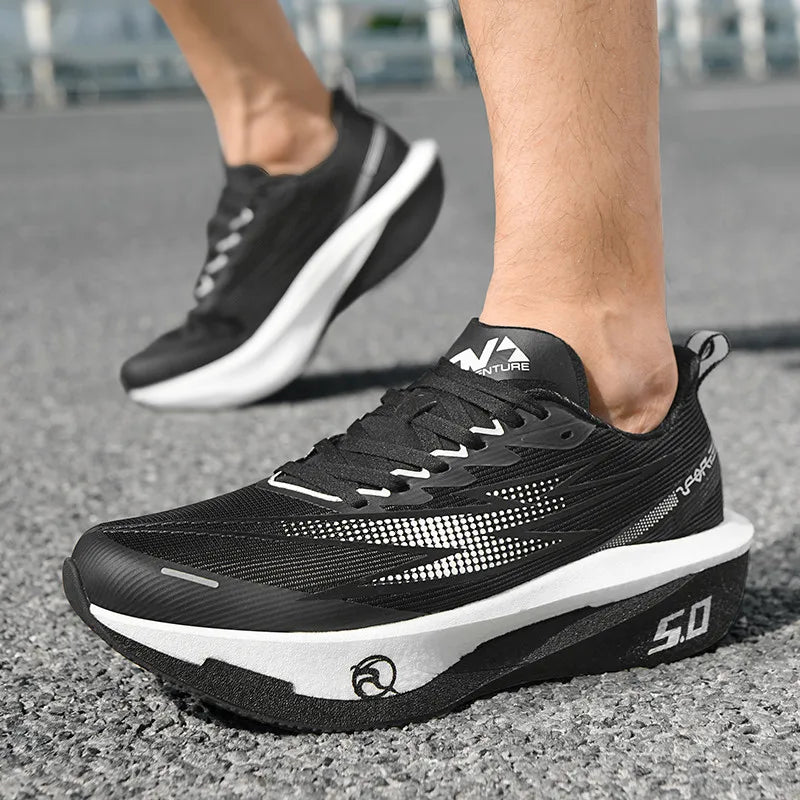 Low profile running trainers with breathable mesh upper and cushioned stability sole