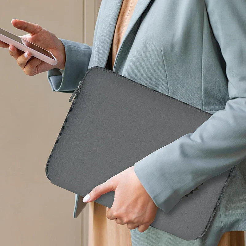 Padded laptop sleeve with soft lining protection